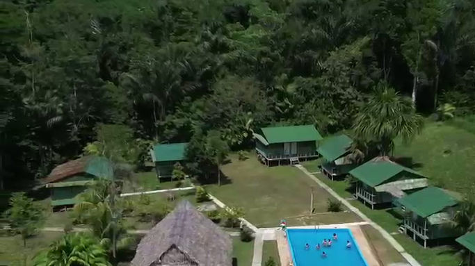 Vista aerea de la piscina